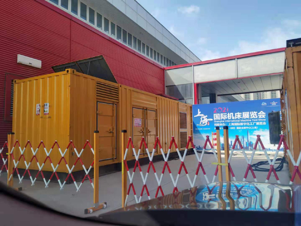 兴隆发电车出租-发电机无电压或电压太低怎么办？